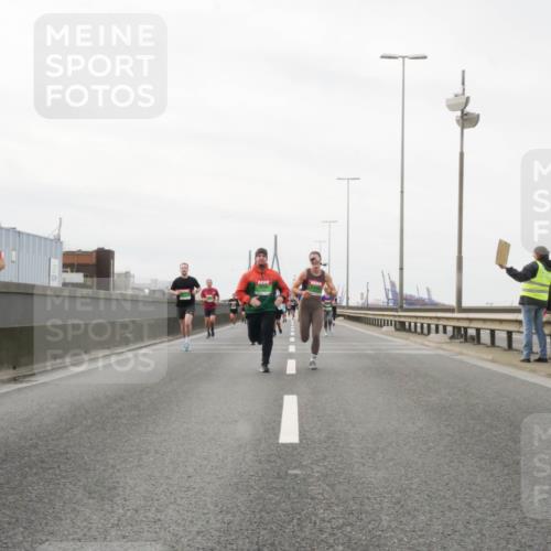 03.10.2025 - Köhlbrandbrückenlauf Matties Gatica Varas http://msf.ph/oto/9188221 03.10.2025 15:53:22 Position 3 7272 meine-sportfotos.de
