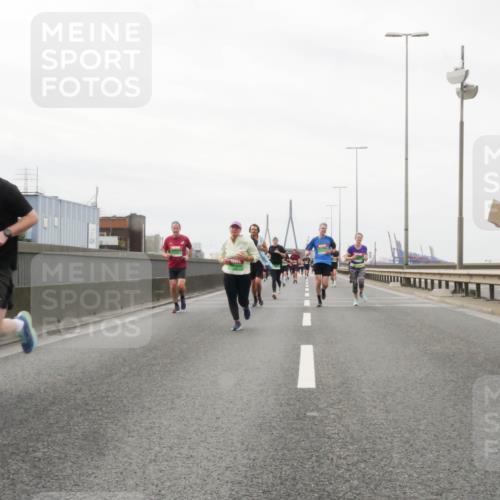 03.10.2025 - Köhlbrandbrückenlauf Matties Gatica Varas http://msf.ph/oto/9188238 03.10.2025 15:53:26 Position 3 8763 meine-sportfotos.de