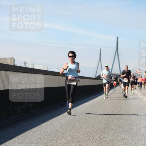 03.10.2025 - Köhlbrandbrückenlauf Yannick Fuchs http://msf.ph/oto/9188243 03.10.2025 11:47:09 Position 3 430 meine-sportfotos.de