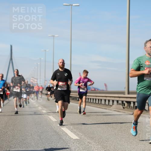 03.10.2025 - Köhlbrandbrückenlauf Yannick Fuchs http://msf.ph/oto/9188264 03.10.2025 11:47:11 Position 3 5707 meine-sportfotos.de