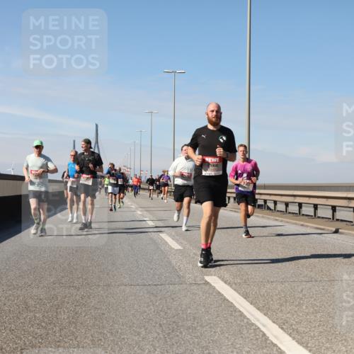 03.10.2025 - Köhlbrandbrückenlauf Yannick Fuchs http://msf.ph/oto/9188282 03.10.2025 11:47:13 Position 3 4117 meine-sportfotos.de