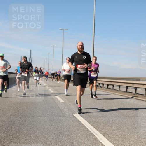 03.10.2025 - Köhlbrandbrückenlauf Yannick Fuchs http://msf.ph/oto/9188285 03.10.2025 11:47:13 Position 3 4117 meine-sportfotos.de