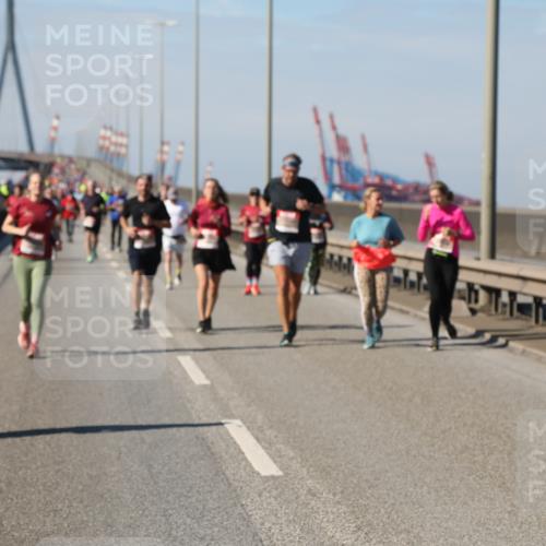 03.10.2025 - Köhlbrandbrückenlauf Yannick Fuchs http://msf.ph/oto/9188289 03.10.2025 12:07:37 Position 3  meine-sportfotos.de