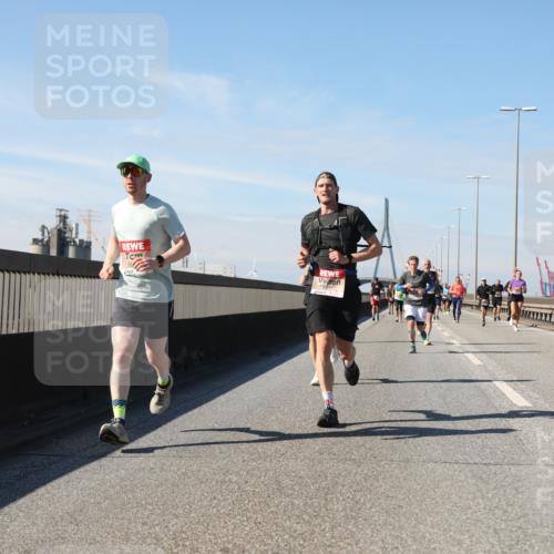 03.10.2025 - Köhlbrandbrückenlauf Yannick Fuchs http://msf.ph/oto/9188295 03.10.2025 11:47:14 Position 3 4856 meine-sportfotos.de