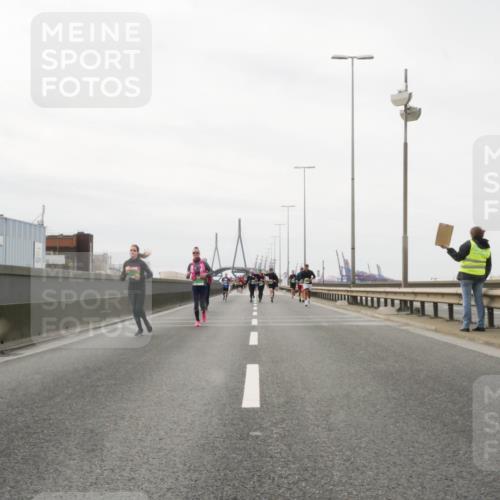03.10.2025 - Köhlbrandbrückenlauf Matties Gatica Varas http://msf.ph/oto/9188311 03.10.2025 15:53:42 Position 3  meine-sportfotos.de