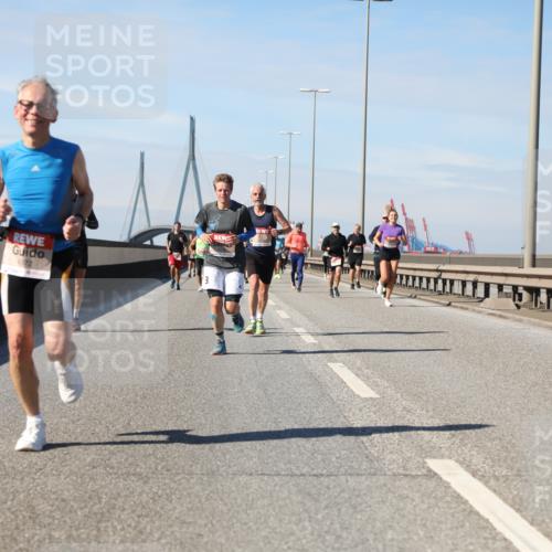 03.10.2025 - Köhlbrandbrückenlauf Yannick Fuchs http://msf.ph/oto/9188316 03.10.2025 11:47:16 Position 3 1372 meine-sportfotos.de