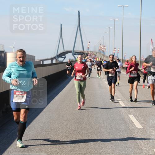 03.10.2025 - Köhlbrandbrückenlauf Yannick Fuchs http://msf.ph/oto/9188321 03.10.2025 12:07:39 Position 3 5222 meine-sportfotos.de