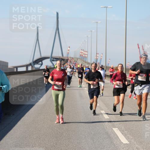 03.10.2025 - Köhlbrandbrückenlauf Yannick Fuchs http://msf.ph/oto/9188324 03.10.2025 12:07:40 Position 3 5222, 5151 meine-sportfotos.de