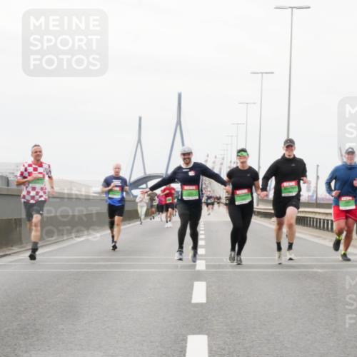03.10.2025 - Köhlbrandbrückenlauf Matties Gatica Varas http://msf.ph/oto/9188338 03.10.2025 15:53:48 Position 3 9634 meine-sportfotos.de