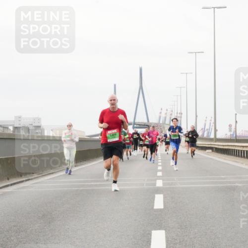 03.10.2025 - Köhlbrandbrückenlauf Matties Gatica Varas http://msf.ph/oto/9188356 03.10.2025 15:53:59 Position 3  meine-sportfotos.de