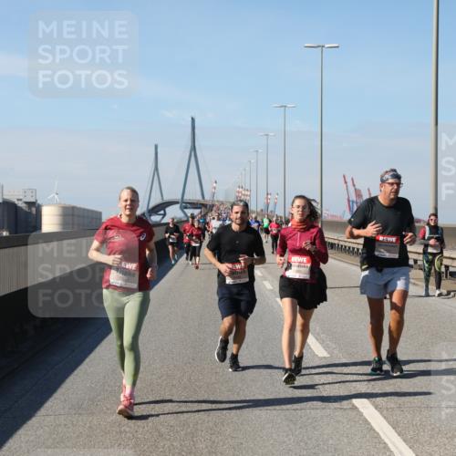 03.10.2025 - Köhlbrandbrückenlauf Yannick Fuchs http://msf.ph/oto/9188360 03.10.2025 12:07:43 Position 3 5030, 499 meine-sportfotos.de