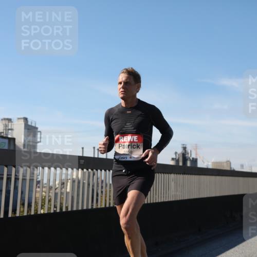03.10.2025 - Köhlbrandbrückenlauf Yannick Fuchs http://msf.ph/oto/9188364 03.10.2025 11:47:20 Position 3 5958 meine-sportfotos.de