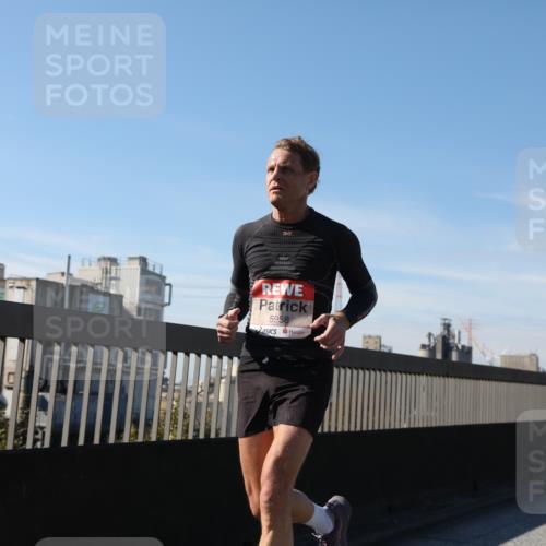 03.10.2025 - Köhlbrandbrückenlauf Yannick Fuchs http://msf.ph/oto/9188367 03.10.2025 11:47:20 Position 3 5958 meine-sportfotos.de