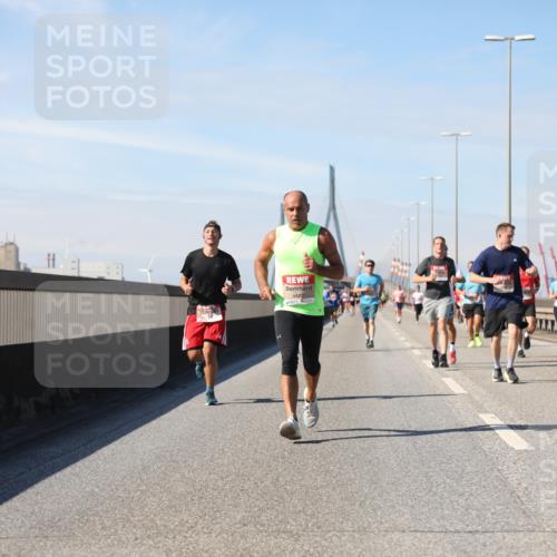 03.10.2025 - Köhlbrandbrückenlauf Yannick Fuchs http://msf.ph/oto/9188377 03.10.2025 11:47:24 Position 3  meine-sportfotos.de