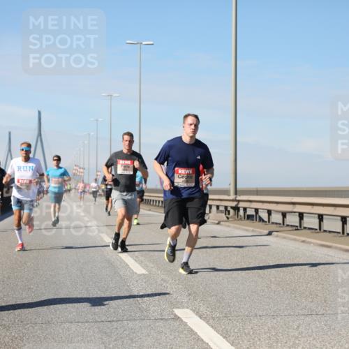 03.10.2025 - Köhlbrandbrückenlauf Yannick Fuchs http://msf.ph/oto/9188385 03.10.2025 11:47:26 Position 3  meine-sportfotos.de