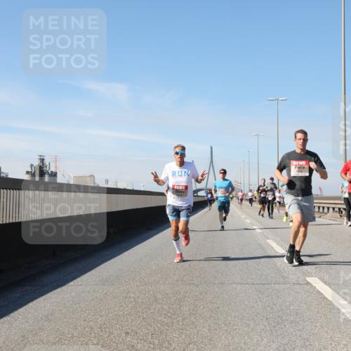 03.10.2025 - Köhlbrandbrückenlauf Yannick Fuchs http://msf.ph/oto/9188399 03.10.2025 11:47:28 Position 3 4198 meine-sportfotos.de
