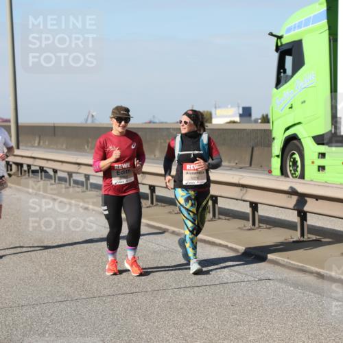 03.10.2025 - Köhlbrandbrückenlauf Yannick Fuchs http://msf.ph/oto/9188422 03.10.2025 12:07:47 Position 3 5368, 5276 meine-sportfotos.de