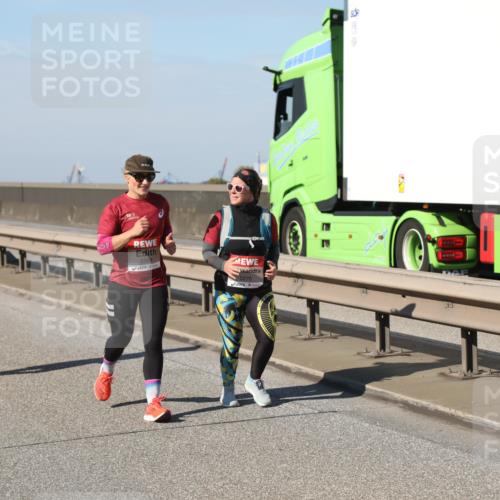 03.10.2025 - Köhlbrandbrückenlauf Yannick Fuchs http://msf.ph/oto/9188426 03.10.2025 12:07:47 Position 3 5368, 5276 meine-sportfotos.de
