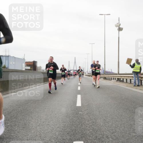 03.10.2025 - Köhlbrandbrückenlauf Matties Gatica Varas http://msf.ph/oto/9188427 03.10.2025 15:54:14 Position 3  meine-sportfotos.de