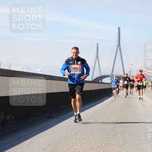 03.10.2025 - Köhlbrandbrückenlauf Yannick Fuchs http://msf.ph/oto/9188451 03.10.2025 11:47:36 Position 3 6470 meine-sportfotos.de