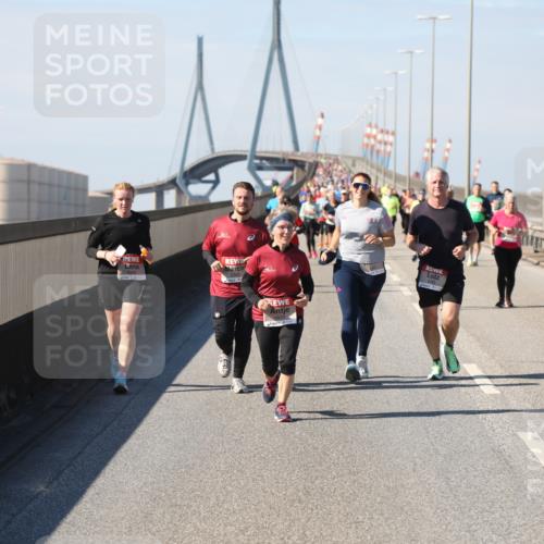 03.10.2025 - Köhlbrandbrückenlauf Yannick Fuchs http://msf.ph/oto/9188474 03.10.2025 12:07:50 Position 3  meine-sportfotos.de