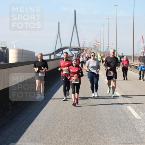 03.10.2025 - Köhlbrandbrückenlauf Yannick Fuchs http://msf.ph/oto/9188479 03.10.2025 12:07:51 Position 3  meine-sportfotos.de