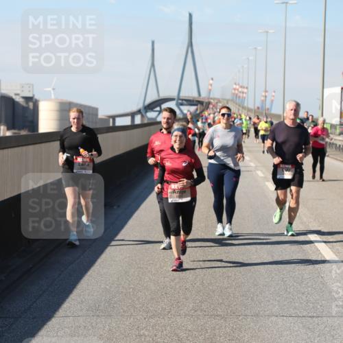 03.10.2025 - Köhlbrandbrückenlauf Yannick Fuchs http://msf.ph/oto/9188502 03.10.2025 12:07:52 Position 3  meine-sportfotos.de