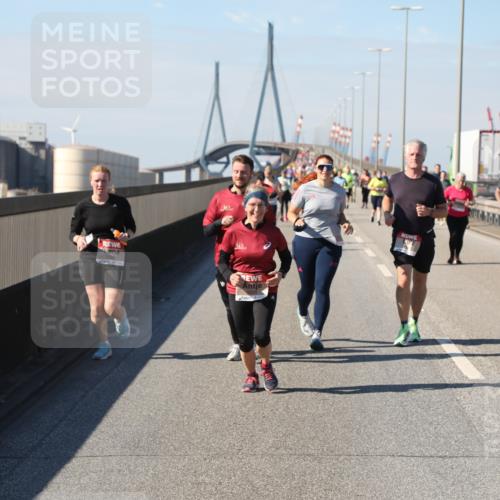 03.10.2025 - Köhlbrandbrückenlauf Yannick Fuchs http://msf.ph/oto/9188508 03.10.2025 12:07:52 Position 3  meine-sportfotos.de