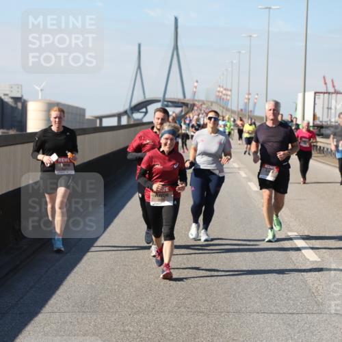 03.10.2025 - Köhlbrandbrückenlauf Yannick Fuchs http://msf.ph/oto/9188511 03.10.2025 12:07:52 Position 3 4935 meine-sportfotos.de