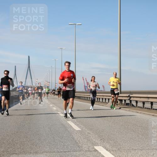 03.10.2025 - Köhlbrandbrückenlauf Yannick Fuchs http://msf.ph/oto/9188519 03.10.2025 11:47:45 Position 3  meine-sportfotos.de