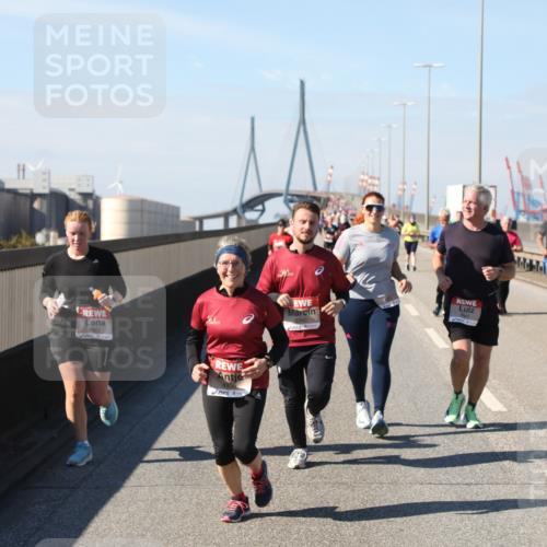 03.10.2025 - Köhlbrandbrückenlauf Yannick Fuchs http://msf.ph/oto/9188540 03.10.2025 12:07:54 Position 3 5482, 5340 meine-sportfotos.de