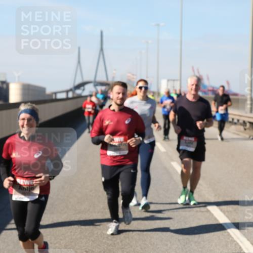 03.10.2025 - Köhlbrandbrückenlauf Yannick Fuchs http://msf.ph/oto/9188550 03.10.2025 12:07:55 Position 3  meine-sportfotos.de