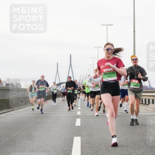 03.10.2025 - Köhlbrandbrückenlauf Matties Gatica Varas http://msf.ph/oto/9188551 03.10.2025 15:54:42 Position 3 7203 meine-sportfotos.de