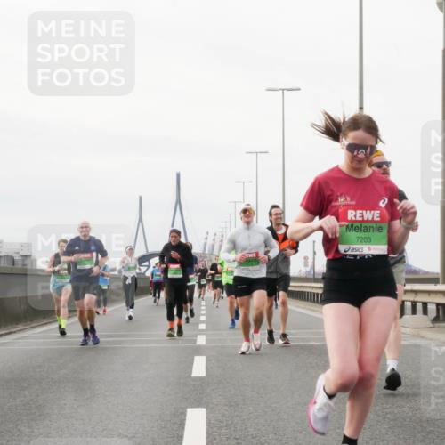 03.10.2025 - Köhlbrandbrückenlauf Matties Gatica Varas http://msf.ph/oto/9188554 03.10.2025 15:54:43 Position 3 11, 7203 meine-sportfotos.de