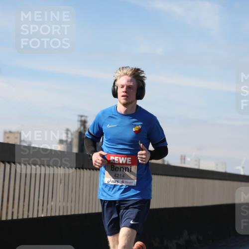 03.10.2025 - Köhlbrandbrückenlauf Yannick Fuchs http://msf.ph/oto/9188568 03.10.2025 11:47:49 Position 3 4214 meine-sportfotos.de