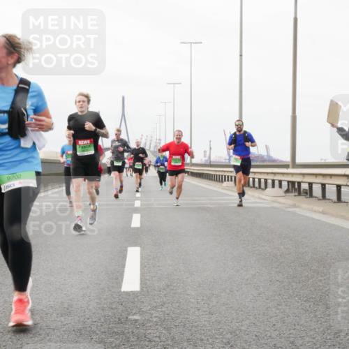03.10.2025 - Köhlbrandbrückenlauf Matties Gatica Varas http://msf.ph/oto/9188598 03.10.2025 15:54:53 Position 3 9202 meine-sportfotos.de
