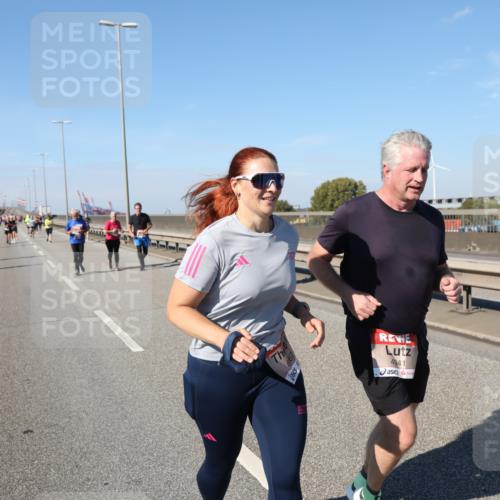03.10.2025 - Köhlbrandbrückenlauf Yannick Fuchs http://msf.ph/oto/9188601 03.10.2025 12:07:58 Position 3 4941 meine-sportfotos.de