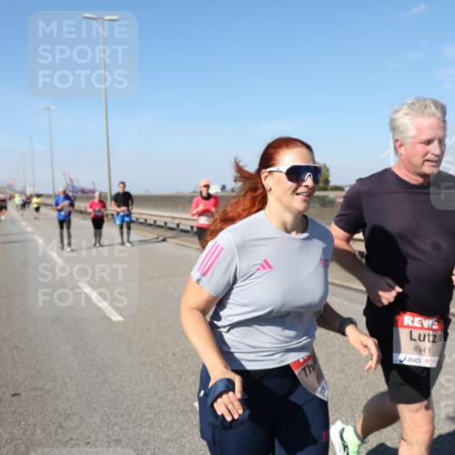 03.10.2025 - Köhlbrandbrückenlauf Yannick Fuchs http://msf.ph/oto/9188603 03.10.2025 12:07:58 Position 3 4941 meine-sportfotos.de