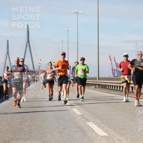 03.10.2025 - Köhlbrandbrückenlauf Yannick Fuchs http://msf.ph/oto/9188634 03.10.2025 11:47:55 Position 3 5670 meine-sportfotos.de