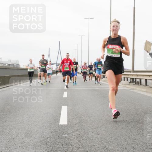 03.10.2025 - Köhlbrandbrückenlauf Matties Gatica Varas http://msf.ph/oto/9188660 03.10.2025 15:55:07 Position 3 9739 meine-sportfotos.de