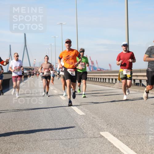 03.10.2025 - Köhlbrandbrückenlauf Yannick Fuchs http://msf.ph/oto/9188671 03.10.2025 11:47:57 Position 3 5670 meine-sportfotos.de