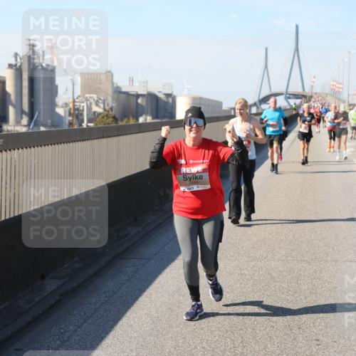 03.10.2025 - Köhlbrandbrückenlauf Yannick Fuchs http://msf.ph/oto/9188673 03.10.2025 12:08:03 Position 3 4800 meine-sportfotos.de