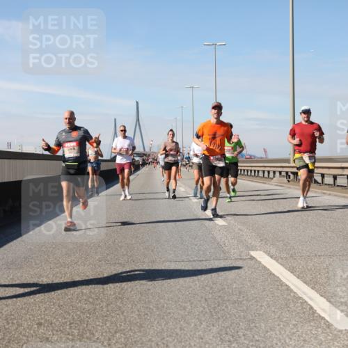 03.10.2025 - Köhlbrandbrückenlauf Yannick Fuchs http://msf.ph/oto/9188677 03.10.2025 11:47:58 Position 3  meine-sportfotos.de