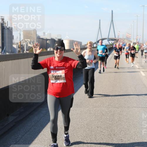 03.10.2025 - Köhlbrandbrückenlauf Yannick Fuchs http://msf.ph/oto/9188685 03.10.2025 12:08:03 Position 3 4800 meine-sportfotos.de