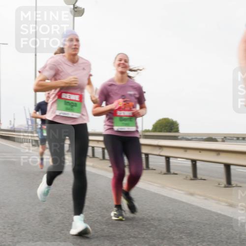 03.10.2025 - Köhlbrandbrückenlauf Matties Gatica Varas http://msf.ph/oto/9188693 03.10.2025 15:55:14 Position 3  meine-sportfotos.de