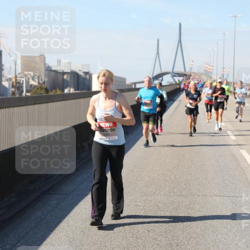 03.10.2025 - Köhlbrandbrückenlauf Yannick Fuchs http://msf.ph/oto/9188711 03.10.2025 12:08:05 Position 3 5391 meine-sportfotos.de