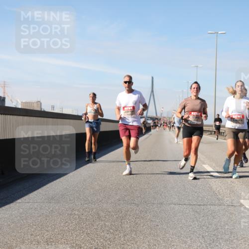 03.10.2025 - Köhlbrandbrückenlauf Yannick Fuchs http://msf.ph/oto/9188720 03.10.2025 11:48:00 Position 3 4272 meine-sportfotos.de
