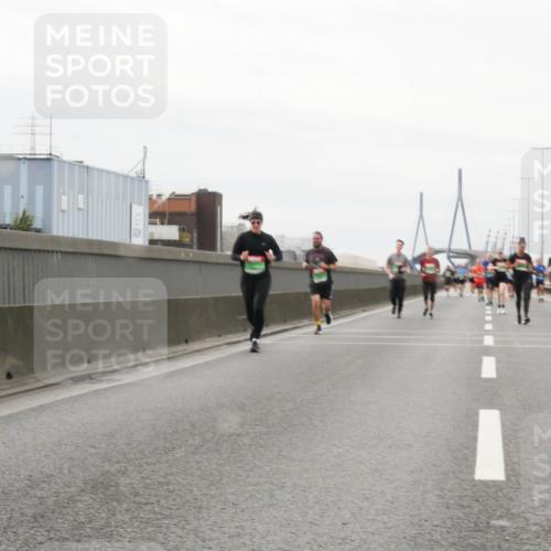 03.10.2025 - Köhlbrandbrückenlauf Matties Gatica Varas http://msf.ph/oto/9188729 03.10.2025 15:55:22 Position 3  meine-sportfotos.de