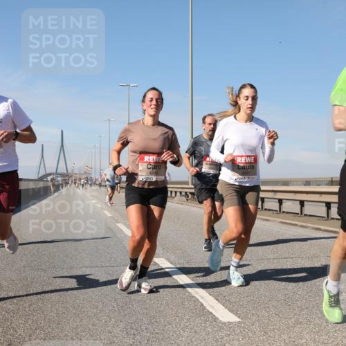 03.10.2025 - Köhlbrandbrückenlauf Yannick Fuchs http://msf.ph/oto/9188741 03.10.2025 11:48:01 Position 3 6631, 4332, 4246, 4247 meine-sportfotos.de