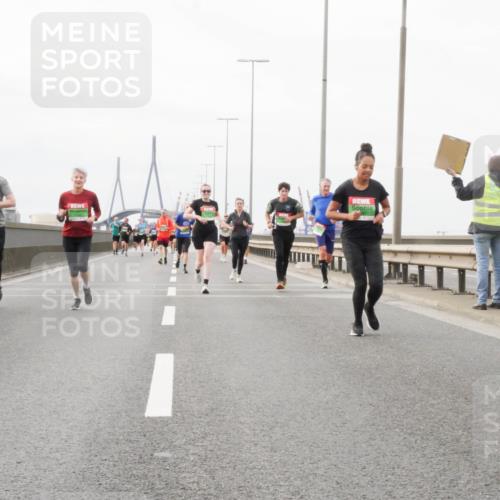 03.10.2025 - Köhlbrandbrückenlauf Matties Gatica Varas http://msf.ph/oto/9188750 03.10.2025 15:55:27 Position 3  meine-sportfotos.de